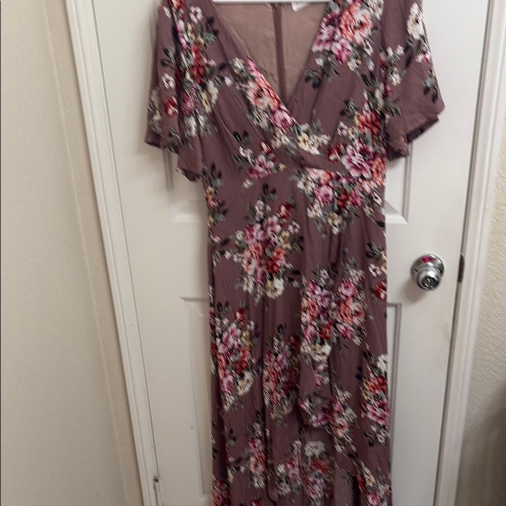 Elegant Floral Maxi Dress in Mauve